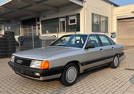 Audi 100