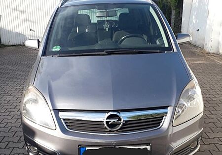 Opel Zafira 1.8 -