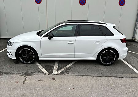 Audi S3 2.0 TFSI S tronic quattro Sportback Pano, ACC