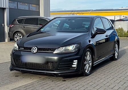 VW Golf Volkswagen 7 GTD DSG Panorama Sport & Sound