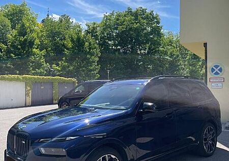 BMW X7 M X7 M60i XDrive 1.Hand M Paket Voll