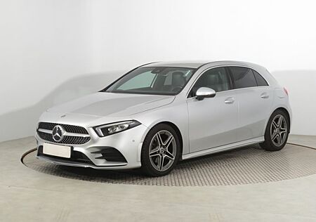 Mercedes-Benz A 200 AMG Line Kamera+LED+SHZ+Klimaaut.
