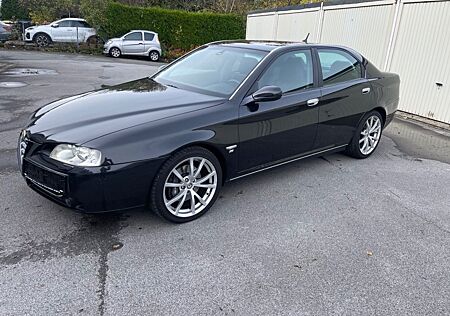 Alfa Romeo 166 2.4 JTD 20V Disti. Sporttronic TI 18zoll sehr s
