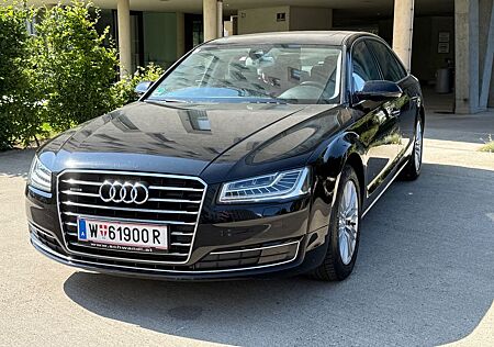 Audi A8 LONG 3.0 TDI tiptronic quattro SERVICEBU
