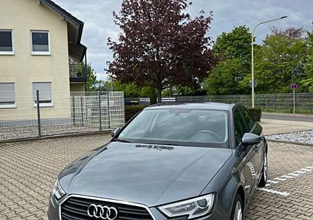 Audi A3 1.0 TFSI S tronic - Scheckheft, frische HU