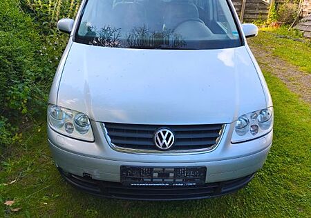 VW Touran Volkswagen 1.6 FSI Automatik Basis Basis