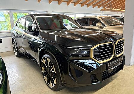 BMW XM ( Individual Merino/Soft-Close/Carbon)