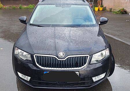 Skoda Octavia 2.0 TDI DSG Style Combi Style