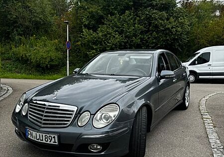 Mercedes-Benz E 300 E280 (W211 Facelift) 3.0L V6-Benzin / Tüv neu /