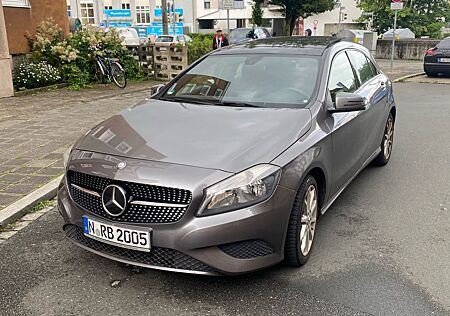 Mercedes-Benz A 180 -