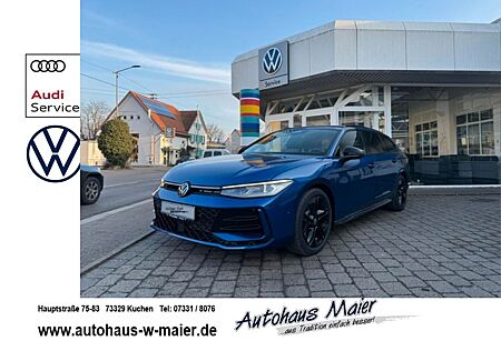 VW Passat Variant Volkswagen Passat Var. 2.0 TDI DSG 4M. R-Line/AHK/360°/PANO