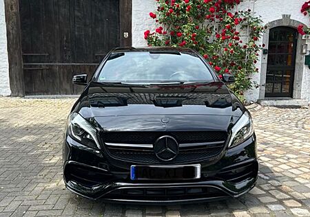 Mercedes-Benz A 45 AMG Mercedes-AMG A 45 4MATIC AMG Performanc