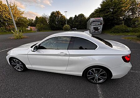 BMW 225d Steptronic Coupé Sport Line Sport Line