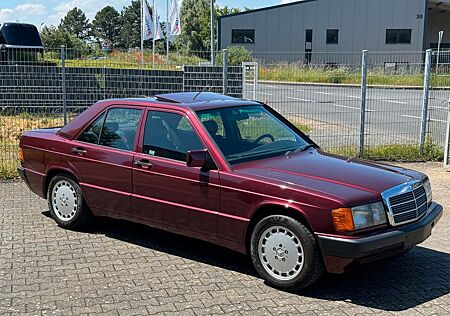 Mercedes-Benz 190 gebraucht kaufen Mercedes-Benz 190 190E/W201 Avantgarde Rosso