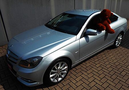Mercedes-Benz C 180 Coupe BlueEfficiency