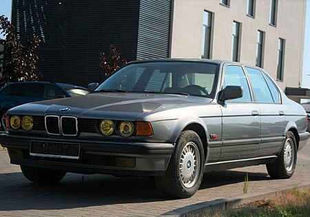 BMW 730i