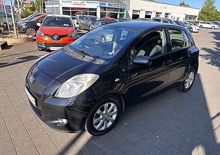 Toyota Yaris Team GUTERZUSTAND//KLIMA//TÜVNEU//PDC//