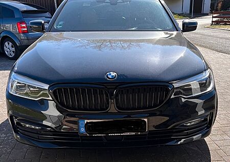 BMW 530d ,G31 *VOLL*, AHK-schwenk, 20 Zoll, 360°,