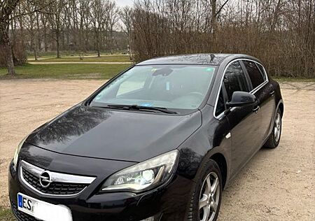 Opel Astra 1.6 Edition. Tüv bis 2027. Lenkradheizung