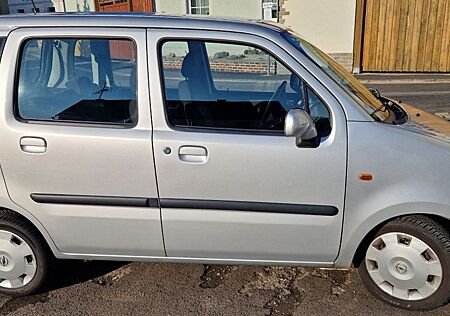 Opel Agila 1.2 Twinport