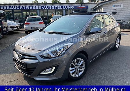 Hyundai i30 Automatik, Panorama-Dach, 24.000Km