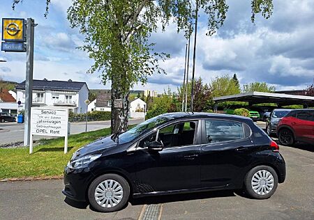 Peugeot 208 Signature