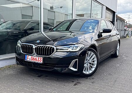 BMW 530e Lim. Luxury Line Laser/Navi/Leder/AHK/360°