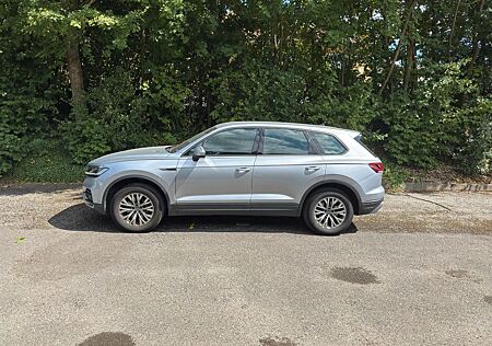 VW Touareg Volkswagen 3.0 V6 TDI 170kW 4MOTION Tiptronic -