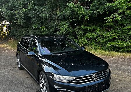 VW Passat Variant Volkswagen 2.0 TDI SCR 140kW DSG Busines...