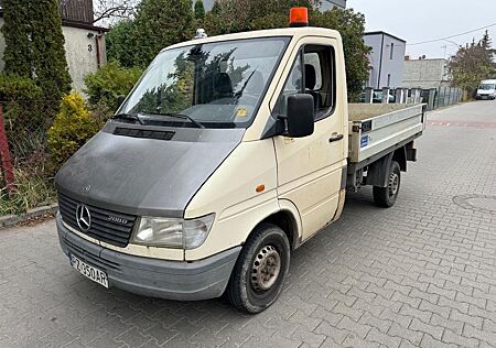 Mercedes-Benz Sprinter 208D Pritsche 2.3 D