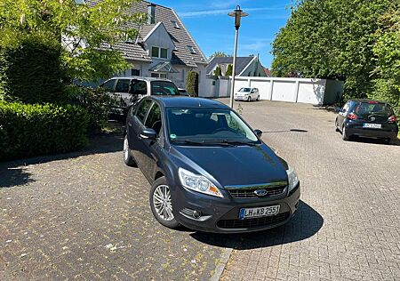 Ford Focus 1,6 Style gepflegter Zustand TÜV 09/26