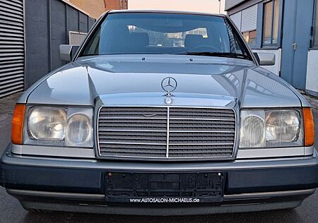 Mercedes-Benz E 200 / W124