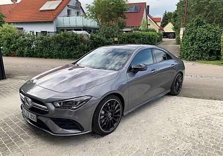 Mercedes-Benz CLA 35 AMG Mercedes-AMG CLA 35 4MATIC DCT Me...