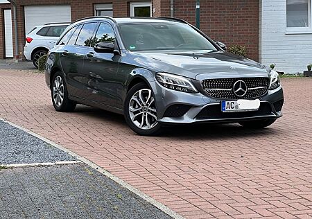 Mercedes-Benz C 200 T 9-G Tronic Kima LED SHZ AHK