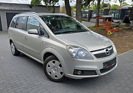 Opel Zafira B Edition