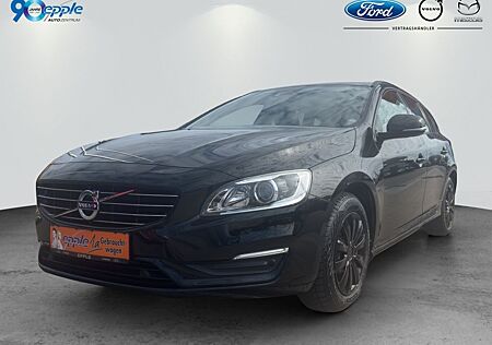 Volvo V60 T3 Linje Svart, XENON,NVI,WINTER-PAKET