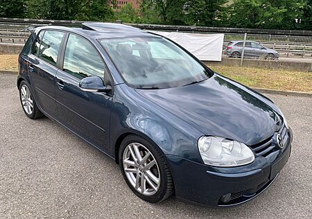 VW Golf Volkswagen 1.6 1. HD TÜV NEU Glasdach Standheizung