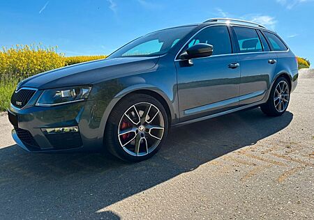 Skoda Octavia 2.0 TDI DSG RS Combi RS