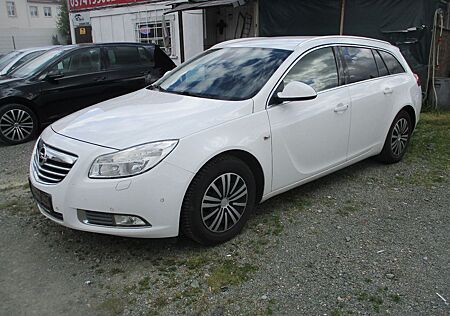 Opel Insignia Sports Tourer 1.6 Design Edition