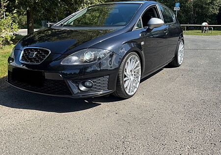 Seat Leon 2.0 T FSI / 8fach bereift / Motor neu