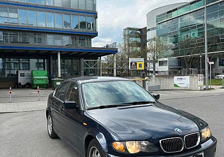BMW 325xi - Lim. Automatik 4x4 6 Zylinder