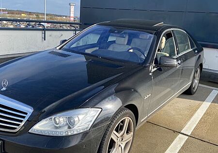 Mercedes-Benz S 550