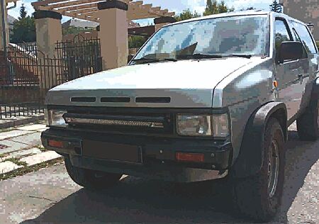 Nissan Terrano I 4x4  neue HU