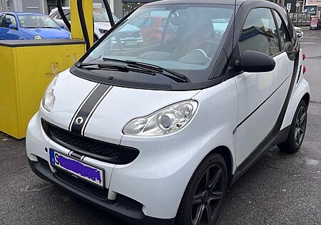 Smart ForTwo coupé 1.0 52kW mhd white limited whit...