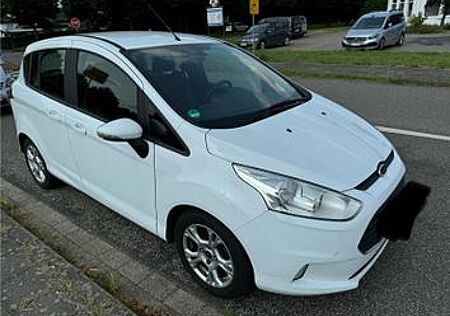 Ford B-Max 1,5 TDCi 70kW Titanium Titanium