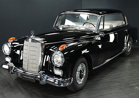 Mercedes-Benz 300 d "Adenauer" Automatik, Servo