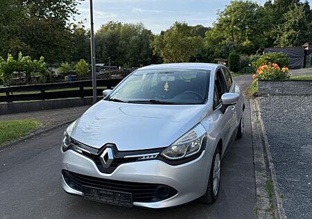 Renault Clio Dynamique 1.2 16V 75 Dynamique