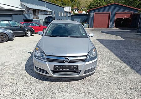 Opel Astra H Caravan Elegance