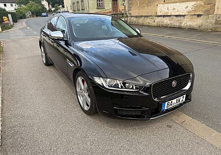 Jaguar XE 20d 180PS Prestige Automatik Prestige