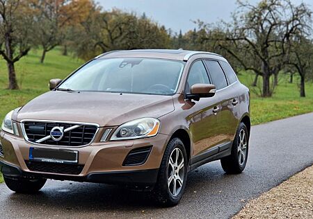 Volvo XC 60 XC60 D5 AWD -Summum